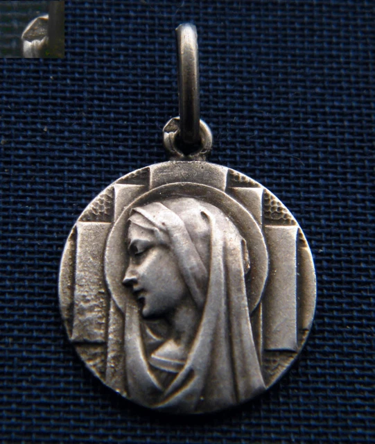 Médaille de Chine signée E. Falot en argent, poinçon tête de - Lot 396