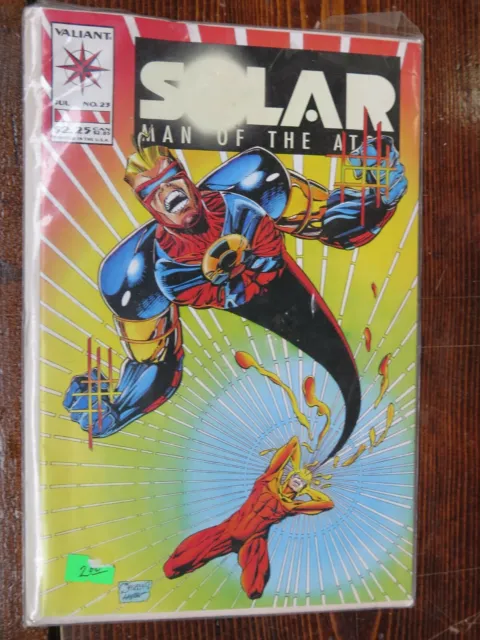 Valiant Comics Solar, Man of the Atom #23, July 1993 COMIC BOOK