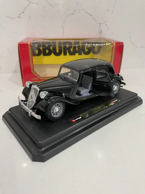 Miniature Burago 1/24 - Citroën 15CV TA 1938 En Métal, Occasion Très Bon état