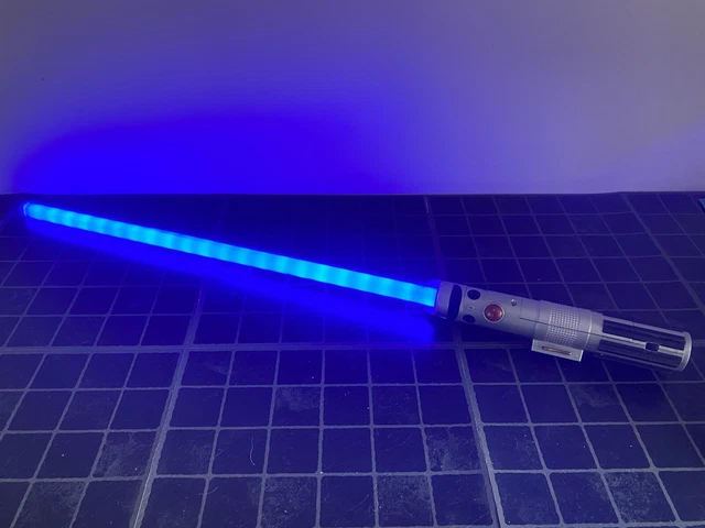 Disney Store Star Wars Anakin Skywalker Lightsaber Blue Lights Sound FX Cosplay