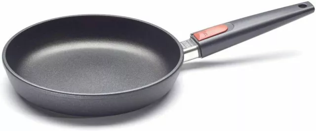 Woll Gusspfanne Titanium Nowo rund 24 cm alle Herdarten außer Induktion Antihaft