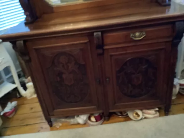 Beautiful Victorian Dresser with superb Ornate, Mahogany Mirrored Top Half