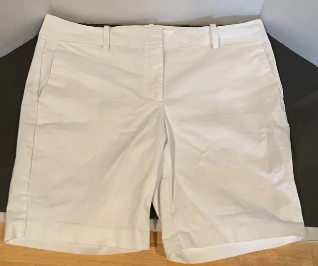 Ann Taylor Factory White Cotton Zip Front Shorts - 16