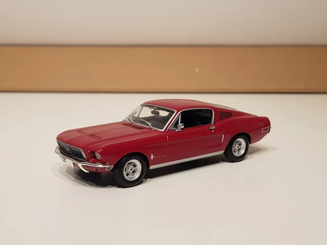 Minichamps 1/43 – Ford Bermuda 1958 – Blanc Et Rose – Miniature Métal Neuve