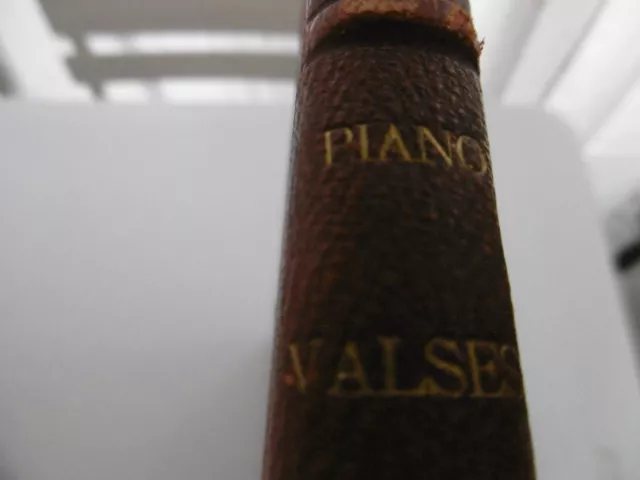 Recueil de  Valses  pour piano 1880