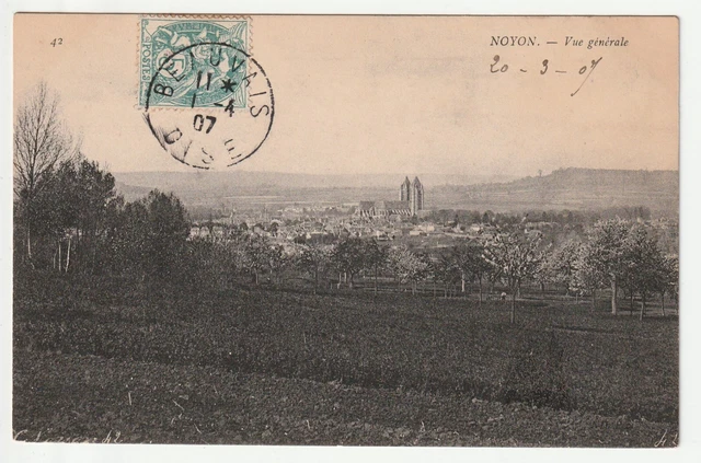 NOYON - Oise - CPA 60 - vue generale