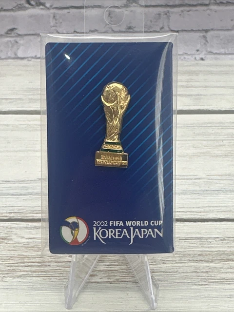 VINTAGE 2002 FIFA World Cup Korea Japan Pinback $23.33