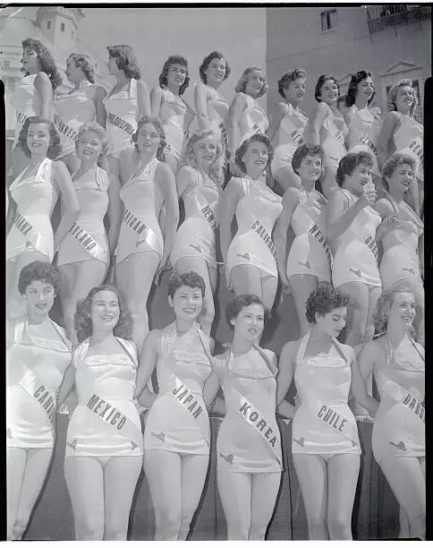 THE MISS UNIVERSE beauty pageant contestants 1955 OLD PHOTO 1 £5.82 ...
