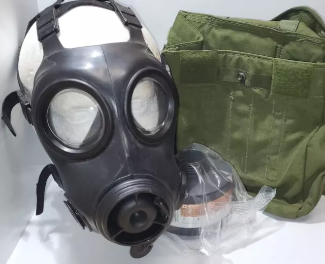 elev skrige hul AVON FM12 GAS mask Respirator & Haversack Size 2 Genuine EX-MOD Including  Filter £75.00 - PicClick UK