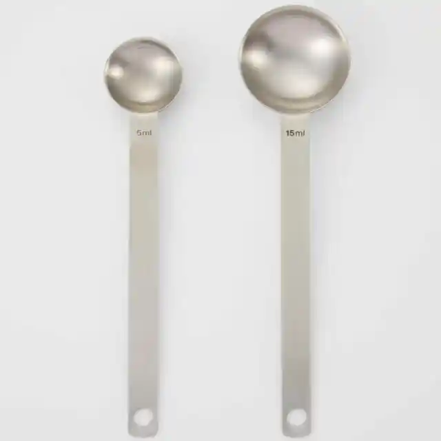 https://www.picclickimg.com/sUcAAOSwuytgKnNw/MUJI-Stainless-Steel-Long-Measure-Spoon-Small-5ml.webp