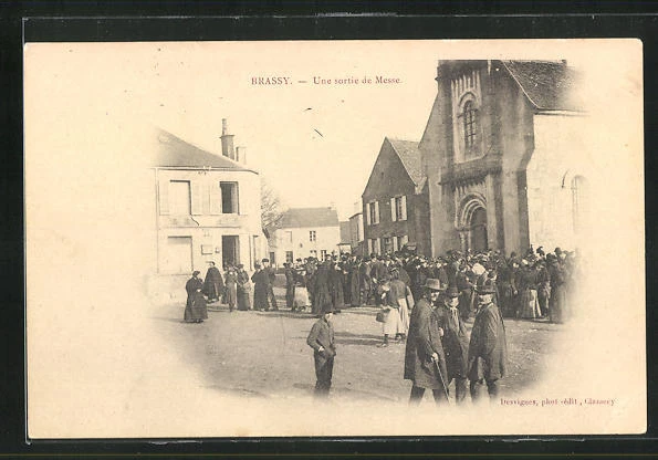 CPA Brassy, Une sortie de Messe