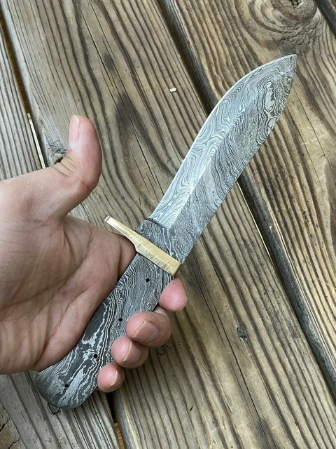 HAND FORGED DAMASCUS STEEL Hunting  Knife BLANK BLADE FULL TANG W/brass