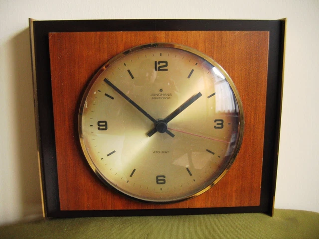Orologio Junghans electronic da parete o tavolo funzionante collezione vintage