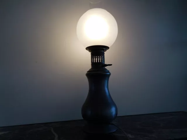 Lampe éclairage table étain fait main Belle époque art nouveau design XXe France