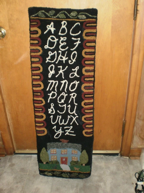'VUELTA A LA ESCUELA, A B C 'S"" Diseño primitivo de lana enganchada a mano COLGANTE DE PARED