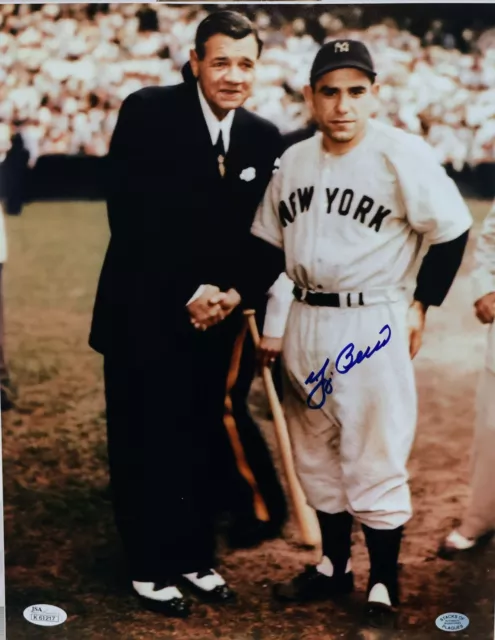 Yogi Berra Autographed New York Yankees 11x14 Photo