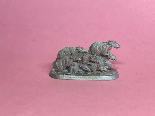 Ral Partha Warhammer AD&D Monsters 11-473 Giant Rat Stand #2