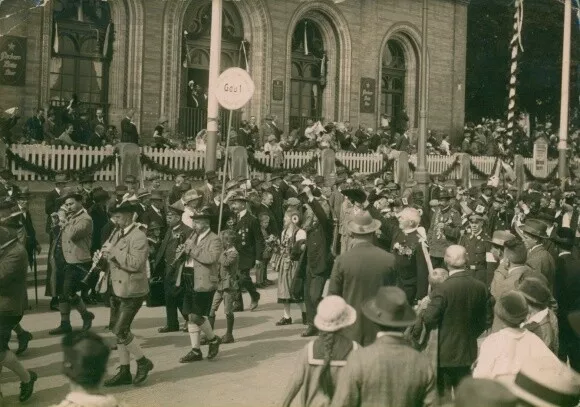 Foto München Bayern, Festumzug, Schützenfest, Gau 1 - 10935020