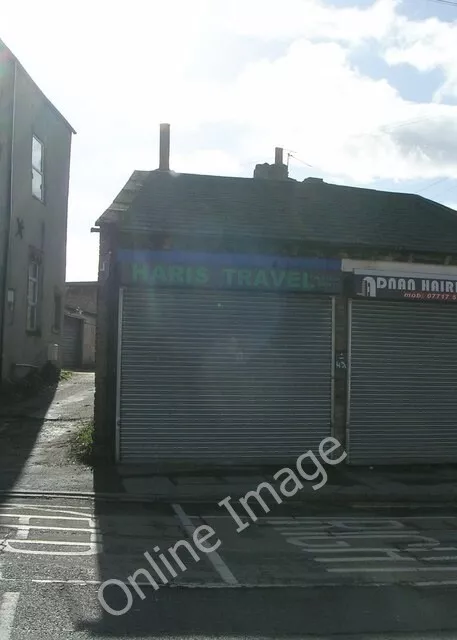 Photo 6x4 Haris Travel - Batley Road Heckmondwike  c2010
