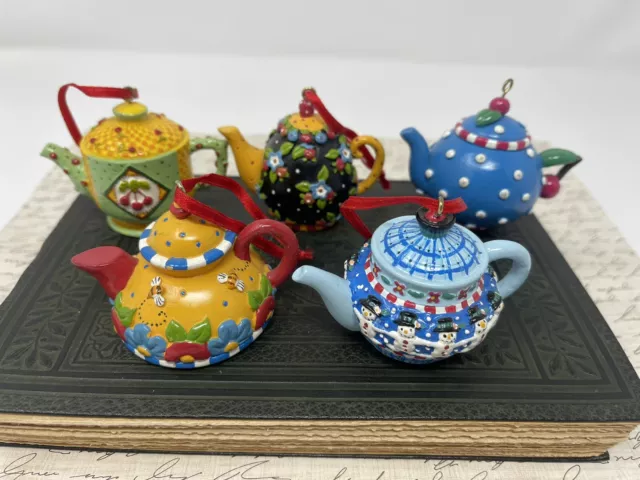 Vintage Mary Engelbreit 5 Mini Teapots Ornaments Kitchen Decor Christmas Cherry