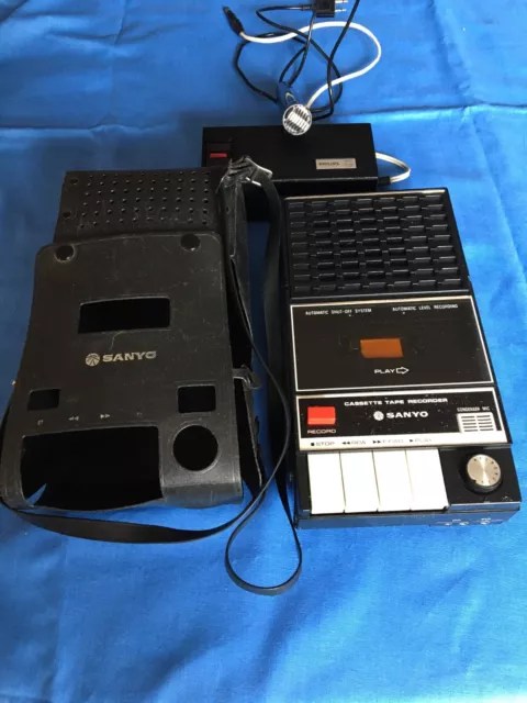 magnétophone enregistreur à cassette SANYO complet