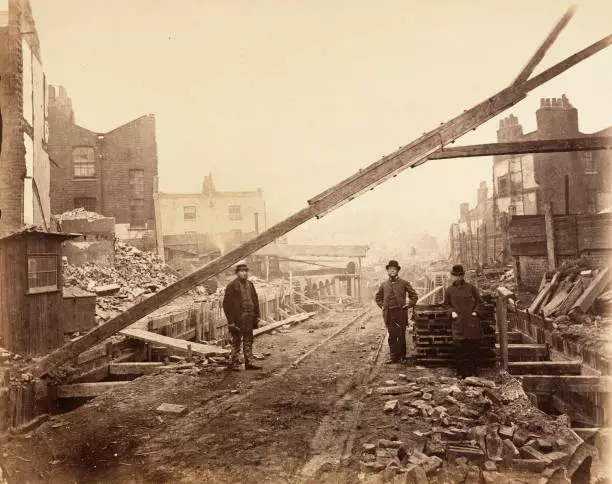 Construction Of The Metropolitan District Railway, London, C 186 Train Old Photo