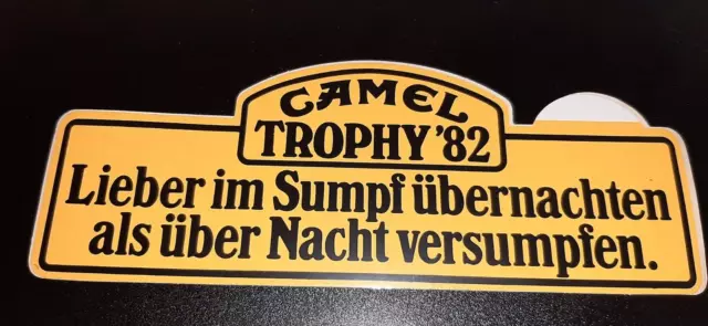 Camel, Aufkleber, Trophy 82, Lieber im Sumpf übernachten..., 20x8cm