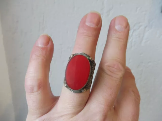 sehr schöner ,antiker Ring ,  900 Silber  , mit roter Platte
