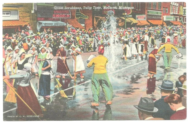 Street Scrubbers Tulip Time, Holland MI 1941 Colortone & Du Saar Photo Gift Shop