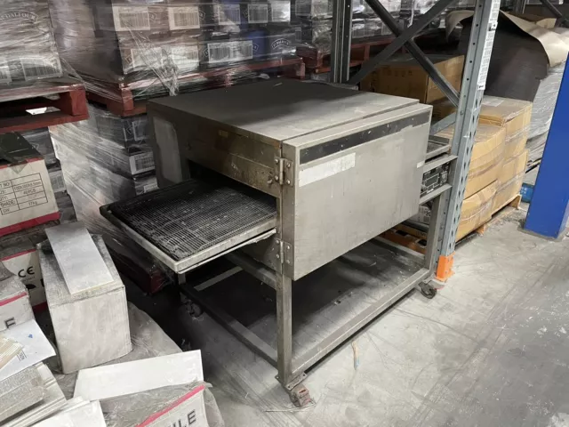 Lincoln Conveyor Gas Pizza Oven