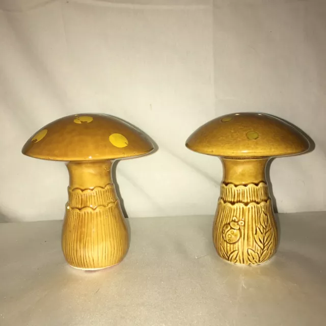 vintage Mushroom salt & pepper shakers made in Japan MCM mushroom decor