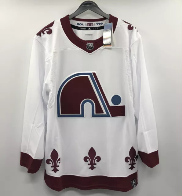 NHL on X: New threads, who dis? 🤩 These @Avalanche #ReverseRetro jerseys  pay tribute to its home state by incorporating colors of the Colorado flag  while reintroducing the original jersey design donned