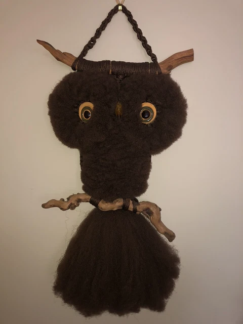 Vtg 1970’s Brown Macrame Fuzzy Owl 25” X 12.5” Wall Hanging Boho Decor Driftwood