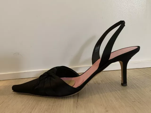 Vera Wang Black Silk Kitten Heels Size 39 EU (8/8.5)