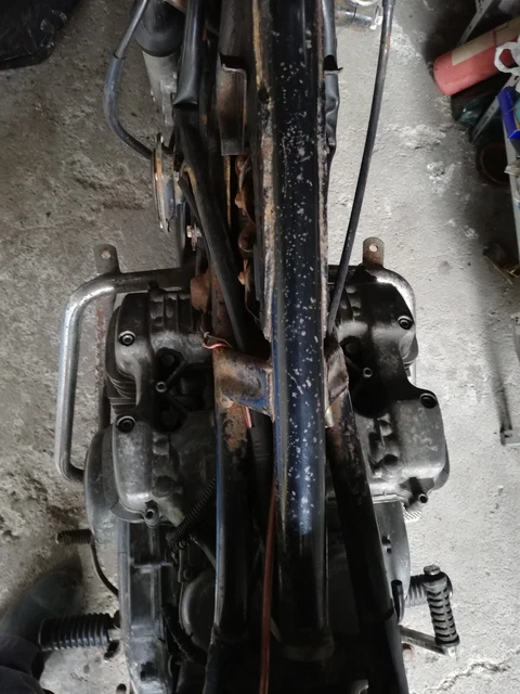 Moto Yamaha XS 500 de 1976 – A restaurer – Avec équipements pr roulage hivernal 4