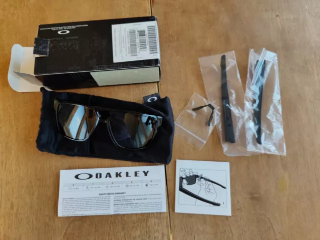 Oakley Crossrange Patch OO9382-0160 Polished Black Warm Grey