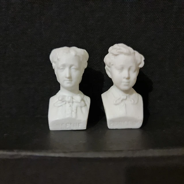 2 bustes miniatures en biscuit "Eugénie et le prince impérial"  - 1867