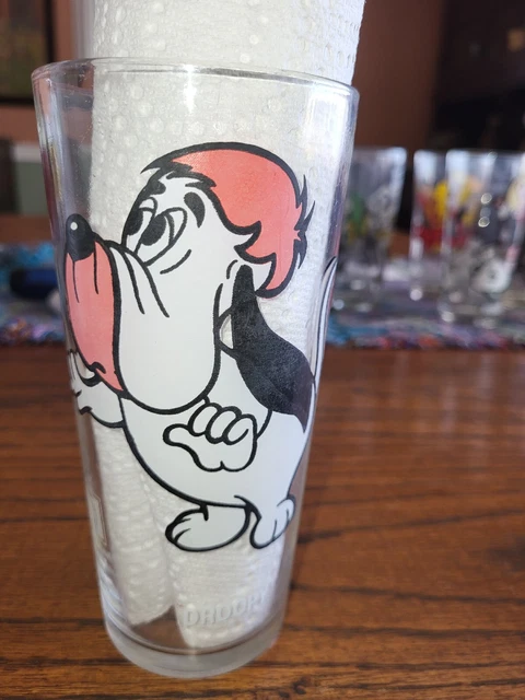 Pepsi Collector Series  Glass Droppy MGM 1975