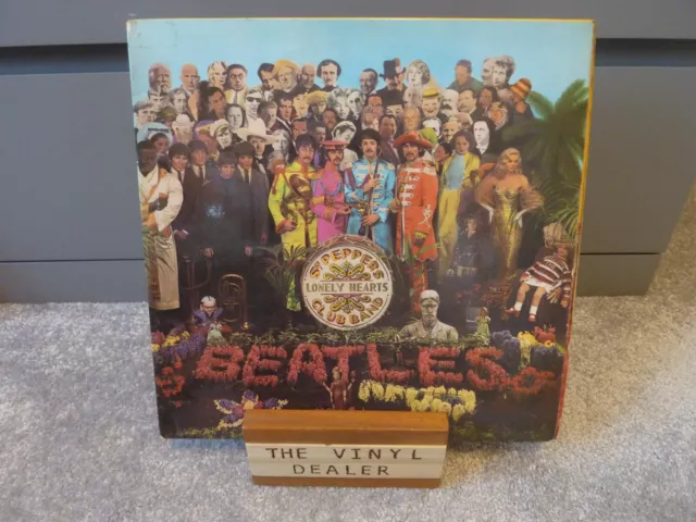 THE BEATLES - Sgt. Pepper's Lonely Hearts Club Band - UK 1st MONO LP W/Inner EX