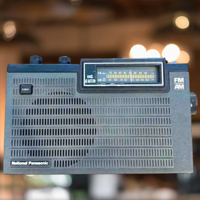 VINTAGE NATIONAL PANASONIC RF-655 AM FM 7 Transistor Radio AC