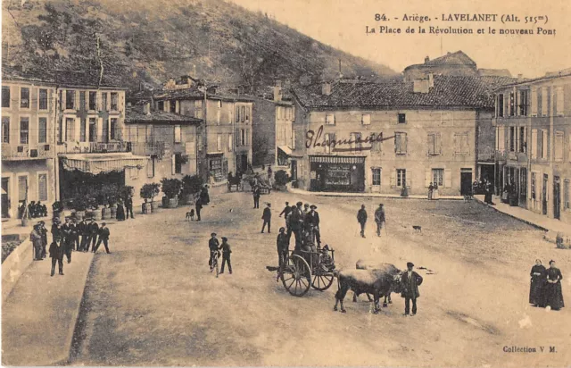 CPA 09 LAVELANET LA PLACE DE LA REVOLUTION ET LE NOUVEAU PONT (cliché rare