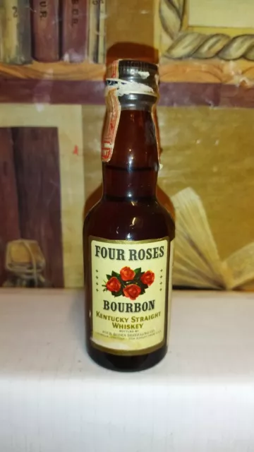 Mignon Bourbon Whiskey Four Roses 1960 4cl nn% Imp. G.F. Ferraretto