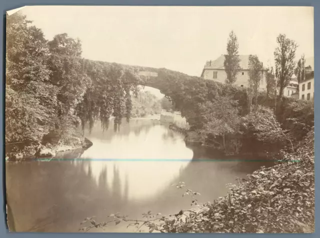 France, Le Pont de Bétharram Vintage albumen print.  Tirage albuminé  18x24