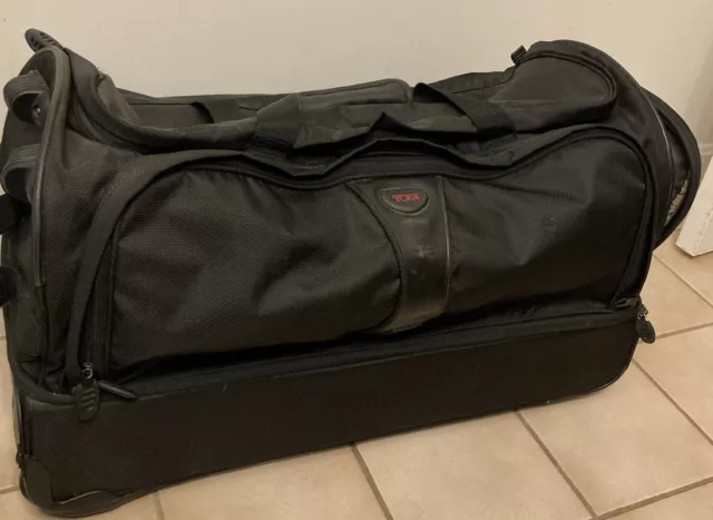 Tumi Tumi Alpha Ballistic 553C Carry On Shelled Duffel Split Case Luggage Black