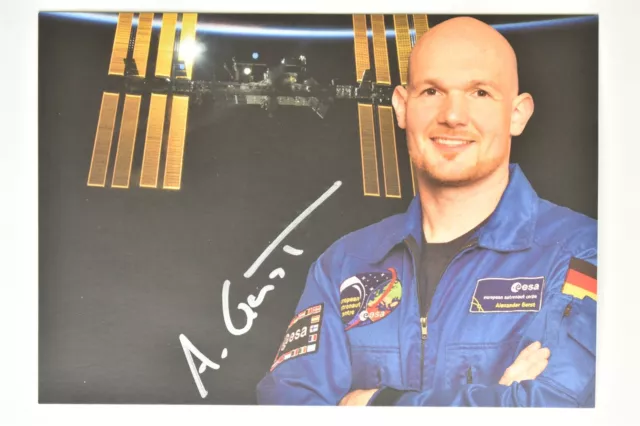 Alexander Gerst - ESA Astronaut - original Autogramm - ca. 10x15cm - Autogrammka