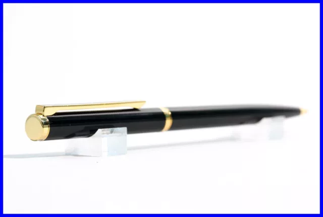 Exclusiv DUNHILL ballpoint pen BLACK & GOLD lacquer with fresh REFILL in