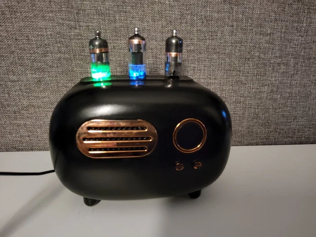 Vacuum tube outlet night light