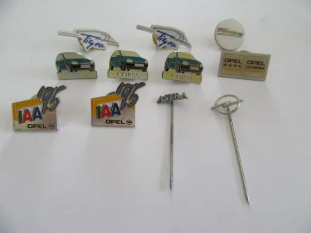 Posten 11 x OPEL  Auto PKW Automobil Badge  Pin Anstecknadel Sammlung