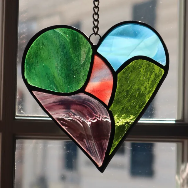 Heart Shaped Stained Glass Baroque Fuchsia Center Amaranth Pink Green Hammered