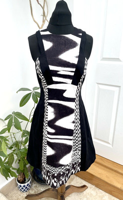 Karen Millen Monochrome Black White Colour Block Zig Zag Fitted Dress UK 12